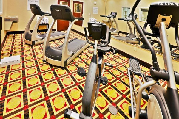 Holiday Inn Express & Suites BARTLESVILLE (Bartlesville)